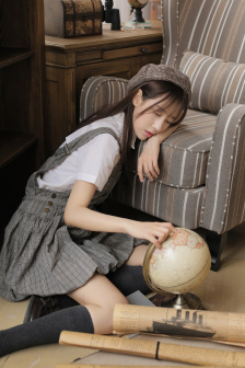 内衣比基尼美女图片
